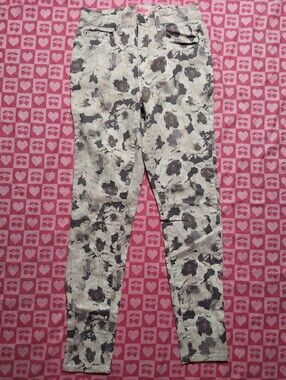 Spotted floral skinny jeans
